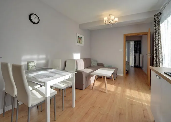 Everysky - Wilcza 3f_p Apartment